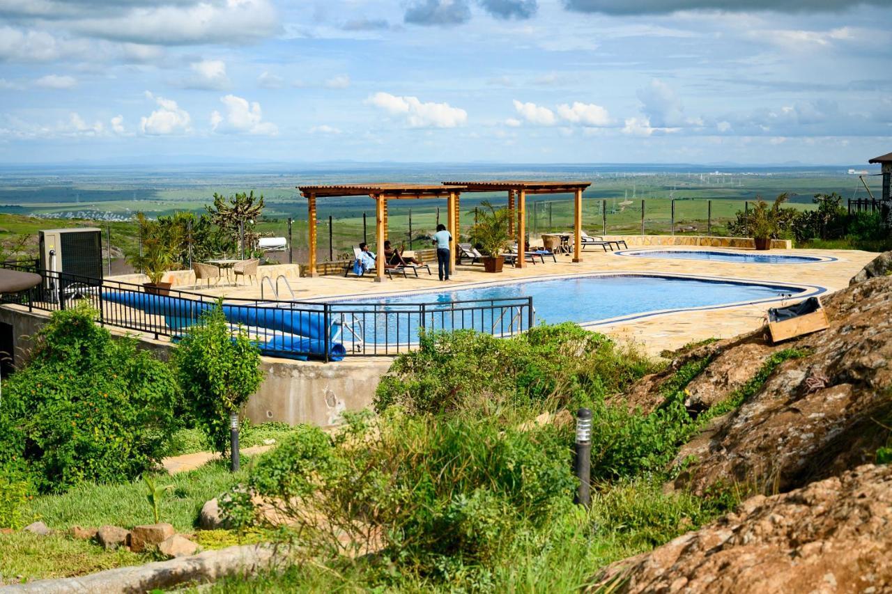 Saab Royale Resort Kajiado エクステリア 写真